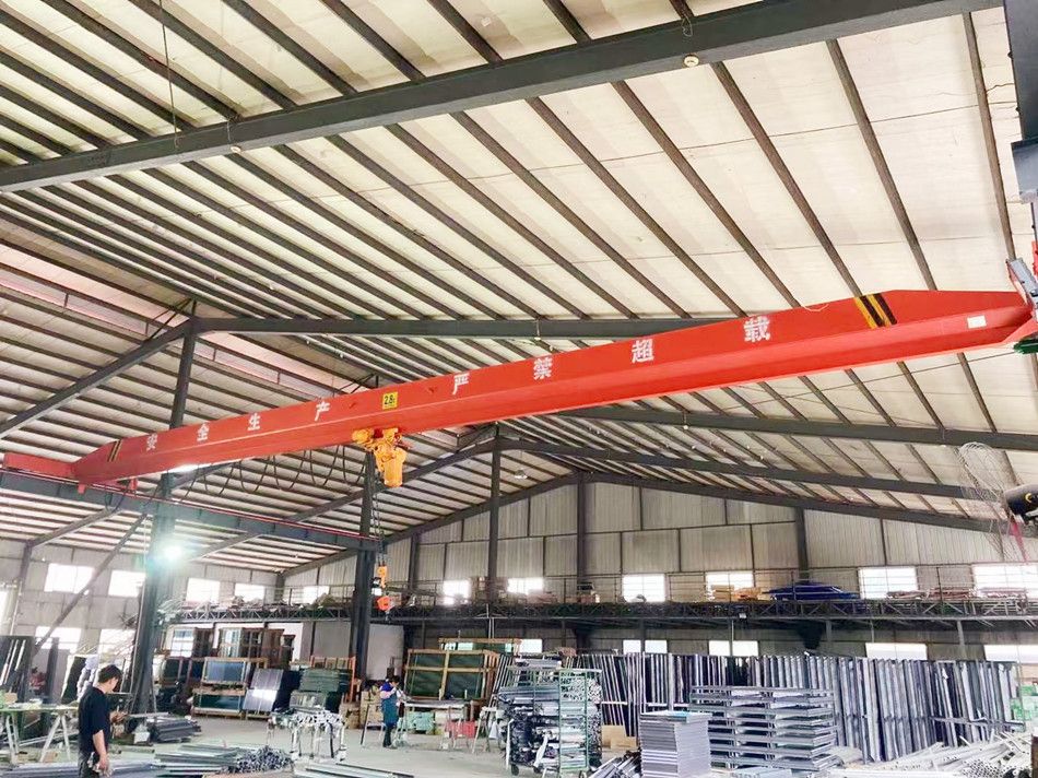 南陽起重機(jī)械設(shè)備，LDA型電動(dòng)單梁起重機(jī)生產(chǎn)廠家、安裝維修